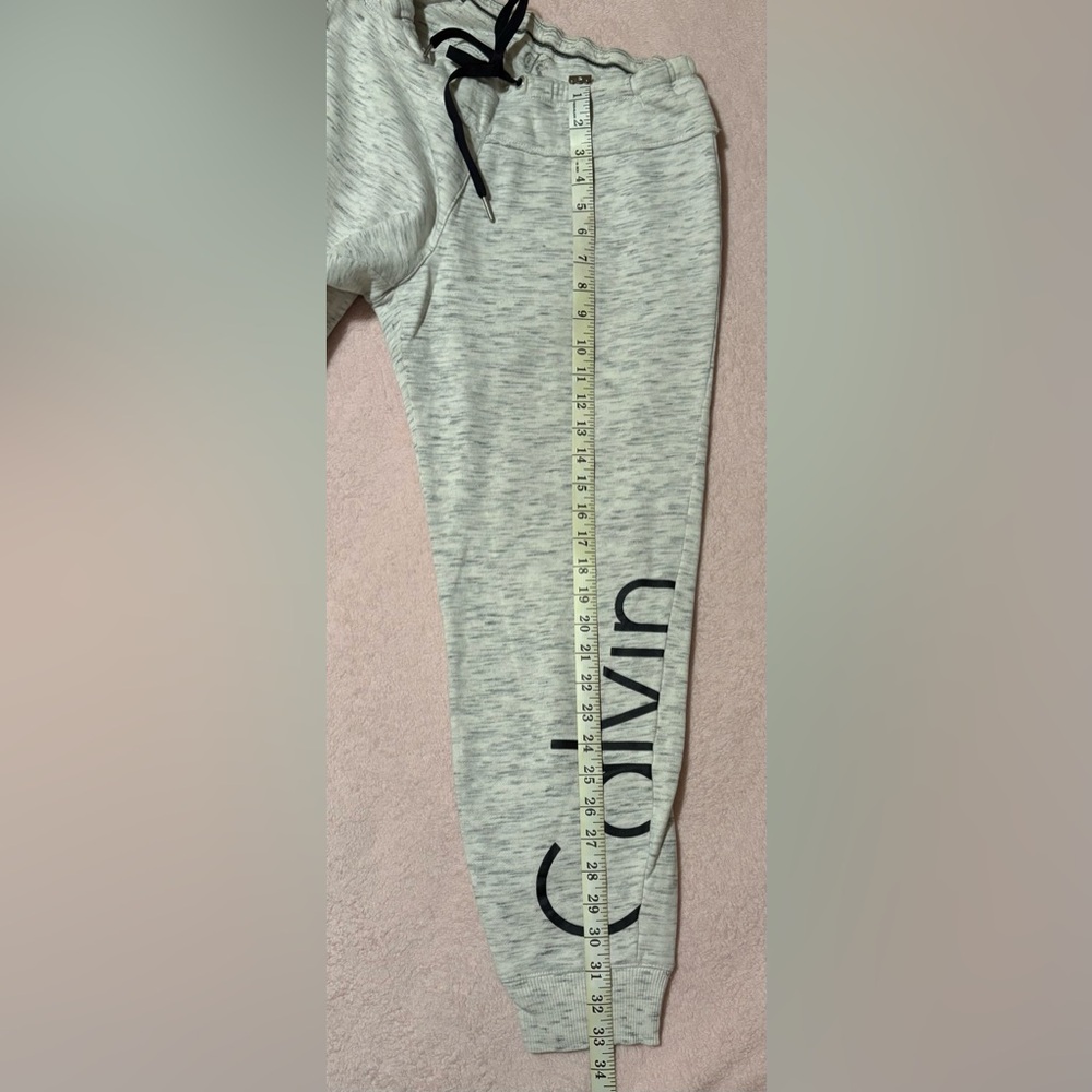 Calvin Klein Light Heather Grey Drawstring Waist Joggers - M - Picture 8 of 8